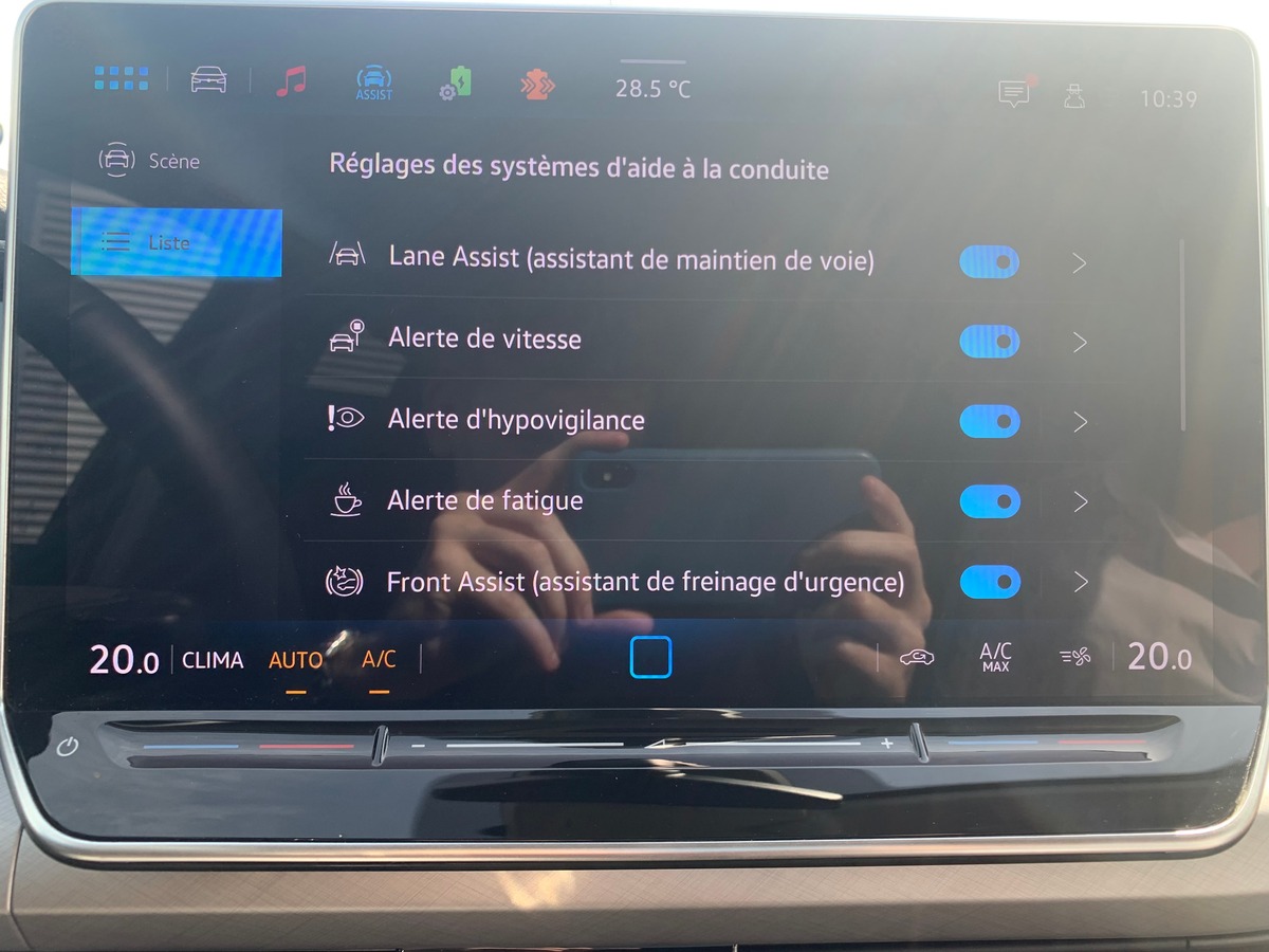 Volkswagen GOLF 8 204 ch | Life Plus | Premiére MAIN | Caméra de recul | Apple car Play | Régulateur