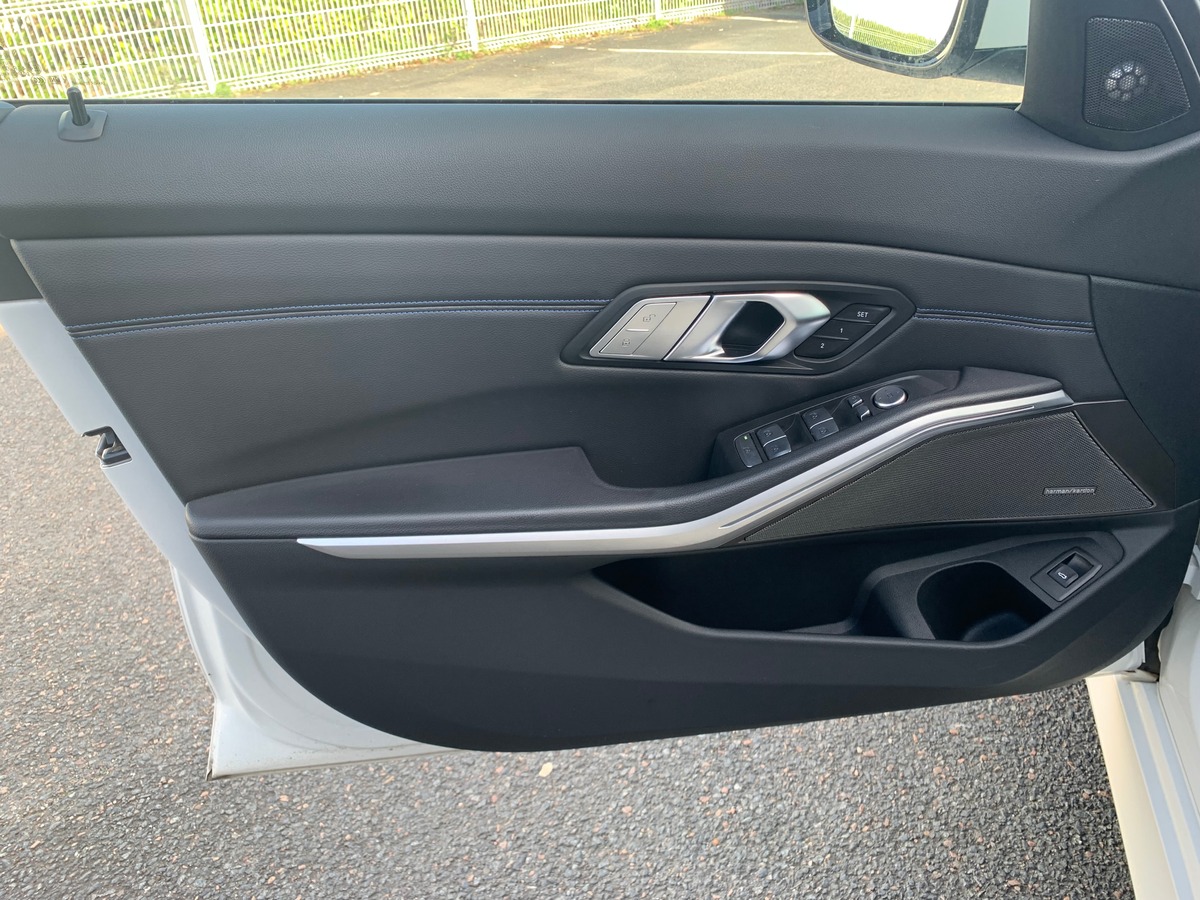 Bmw 320D 190 | M Sport | Xdrive | Toit ouvrant panoramique | Mode SPORT | Apple car play | Attelage