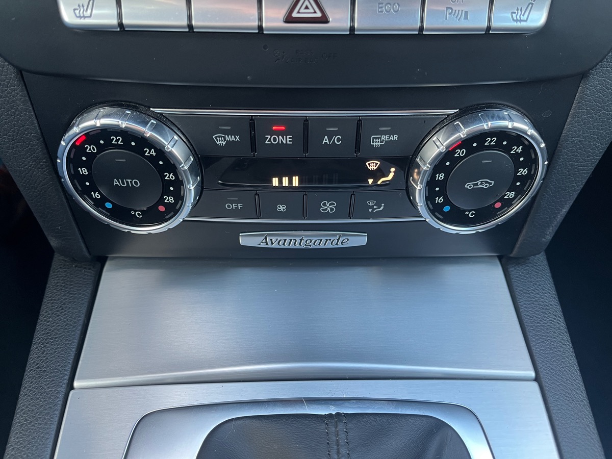 Mercedes-Benz Classe C Break 220 CDI 163ch Avantgarde Executive 7G-TRONIC, Suivi complet Mercedes