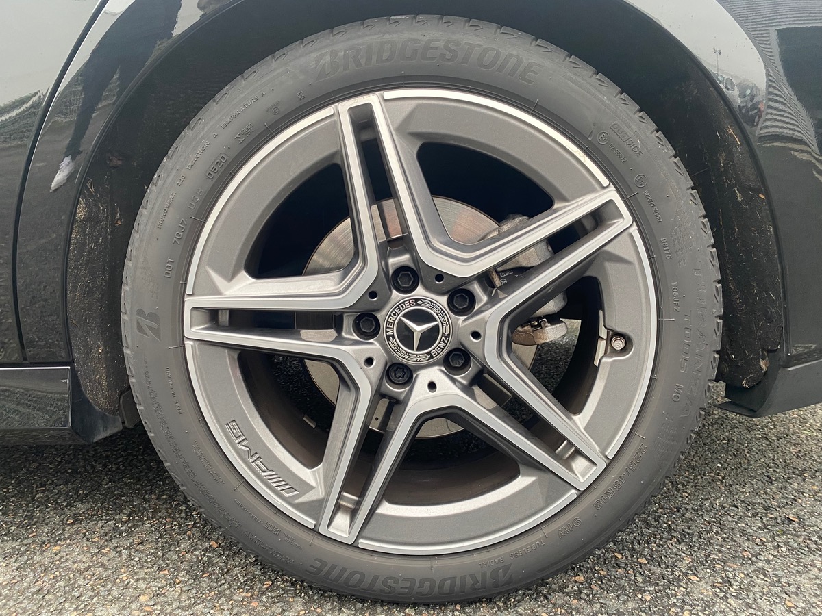 Mercedes-Benz CLA Shooting Brake 163 ch | AMG LINE | Pack premium plus | Avertisseur d'angle mort