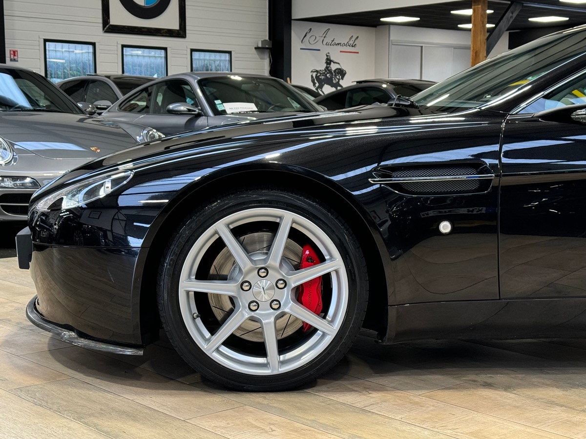 Aston Martin V8 Vantage 4.3 385CV 1ER MAIN ! J