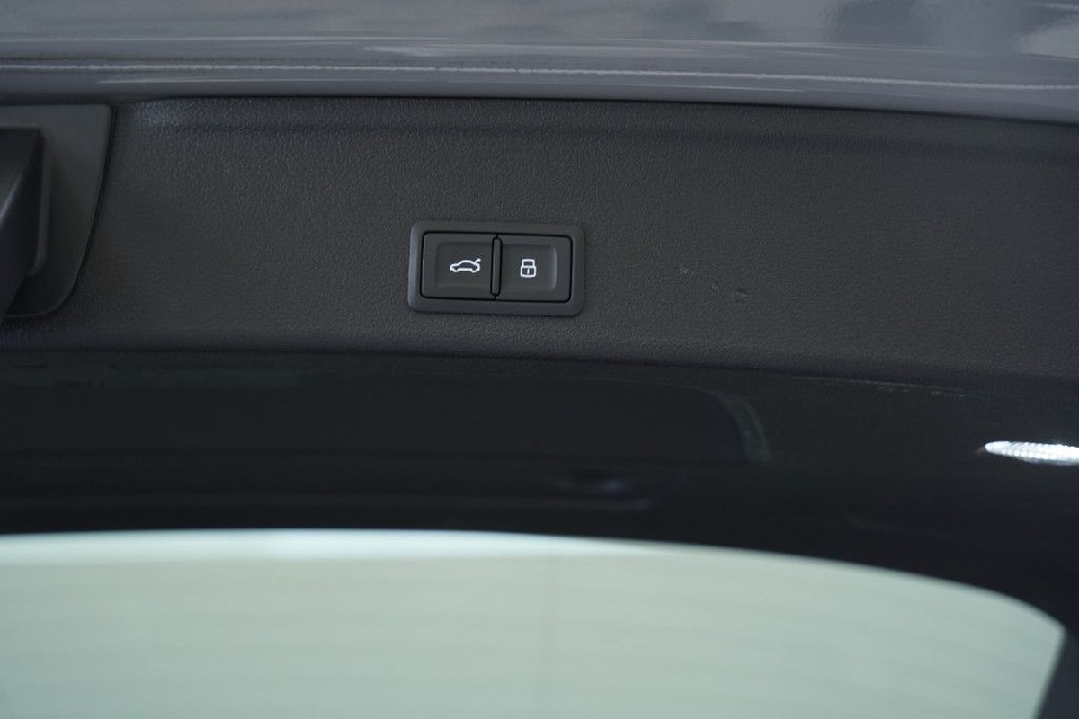 Audi RS4 Avant V 2.9 V6 TFSI 450ch quattro tiptronic 8/Gris Nardo/B&O/VO Allemand/Malus 12400e