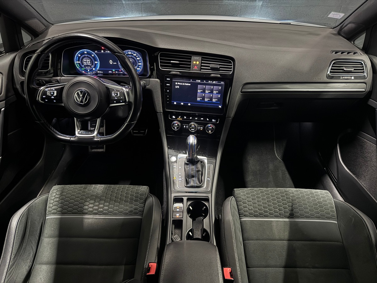 Volkswagen Golf VII GTE 1.4 TSI 204ch DSG7 ORYX WEISS