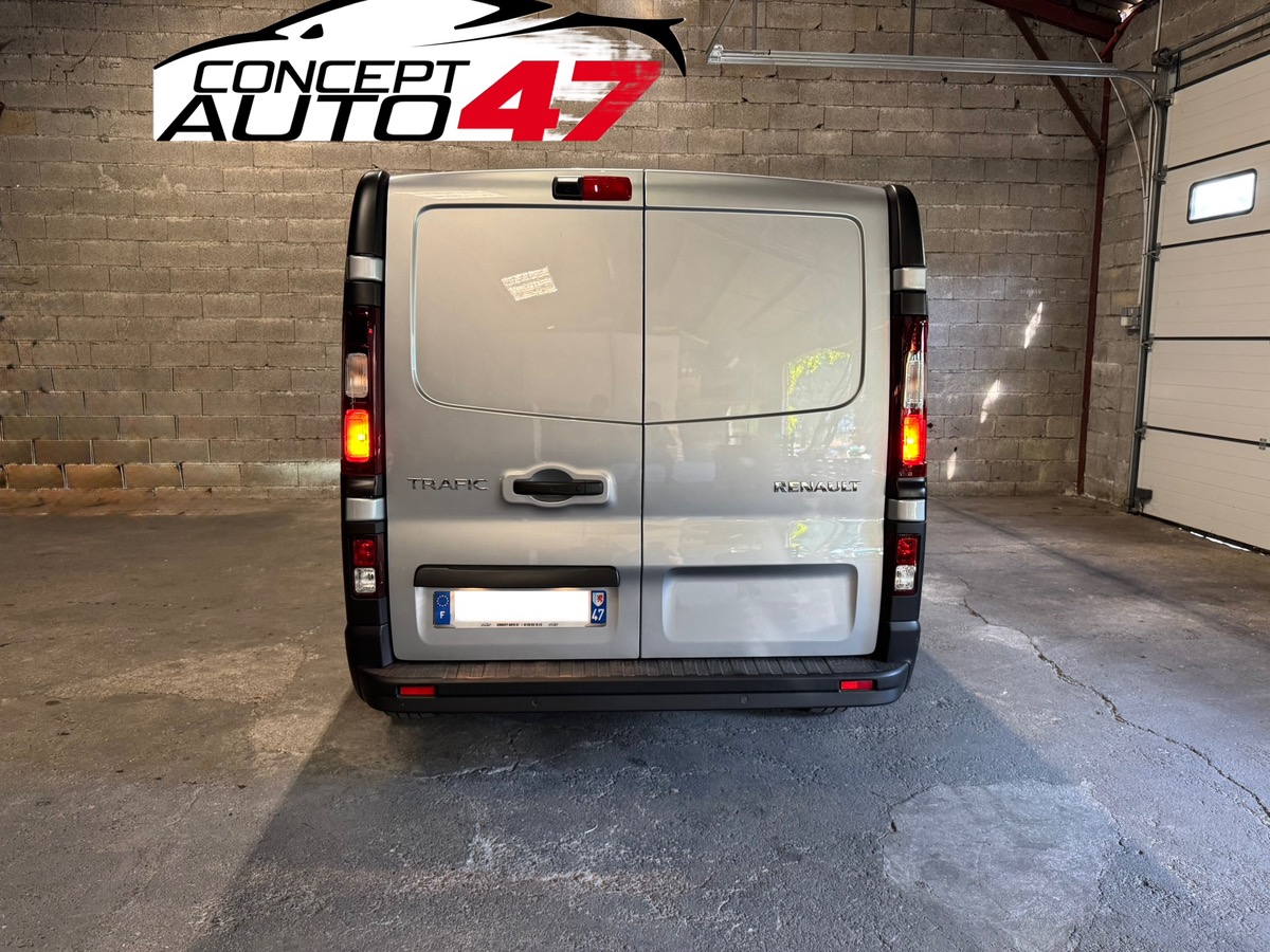 RENAULT Trafic L1H1 ADVANCED 3T Blue dci 150