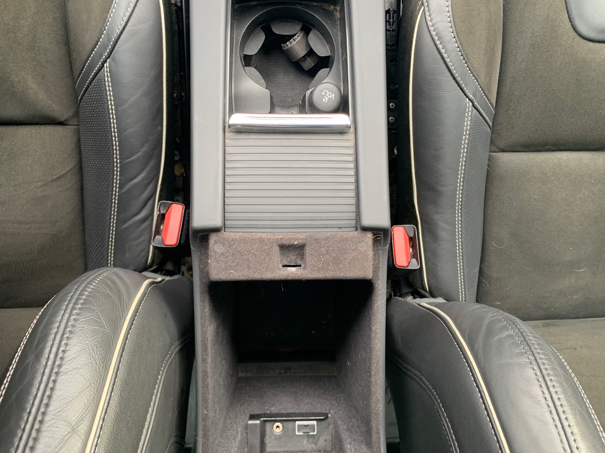 Volvo S60 150 ch | R-design | Attelage amovible | Régulateur vitesse | Radar stationnement arriére