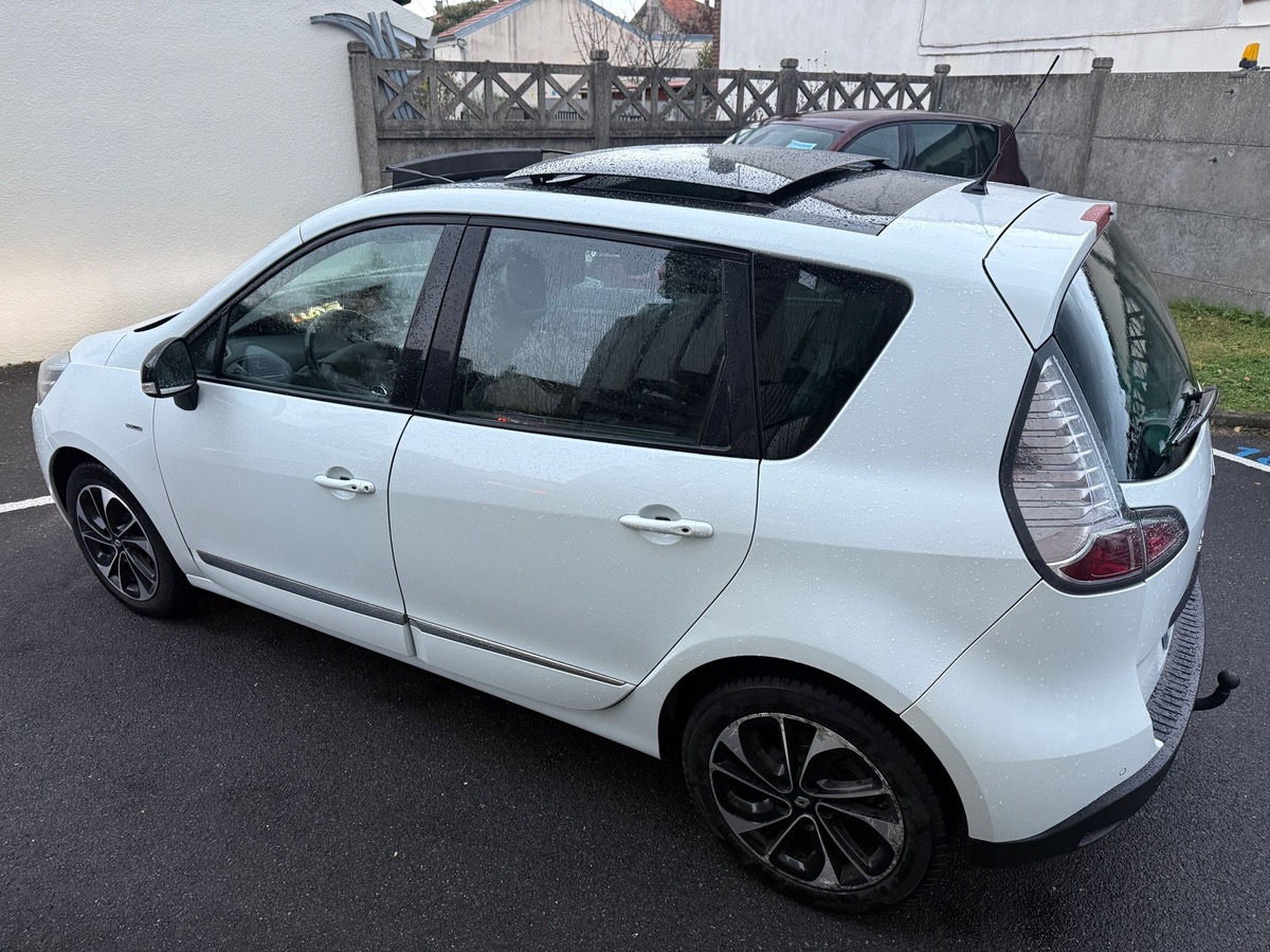 RENAULT Scenic III 1.5 DCI 110 CV BOSE ÉDITION 1er mains