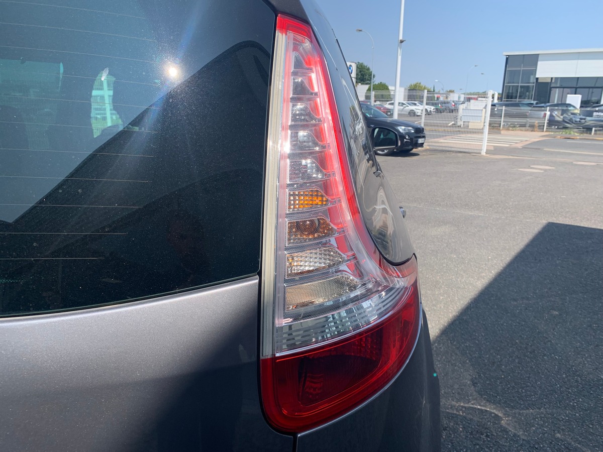 RENAULT Grand Scenic 130 chevaux | BOSE | 7 Places | Caméra de recul | Régulateur de vitesse | GPS