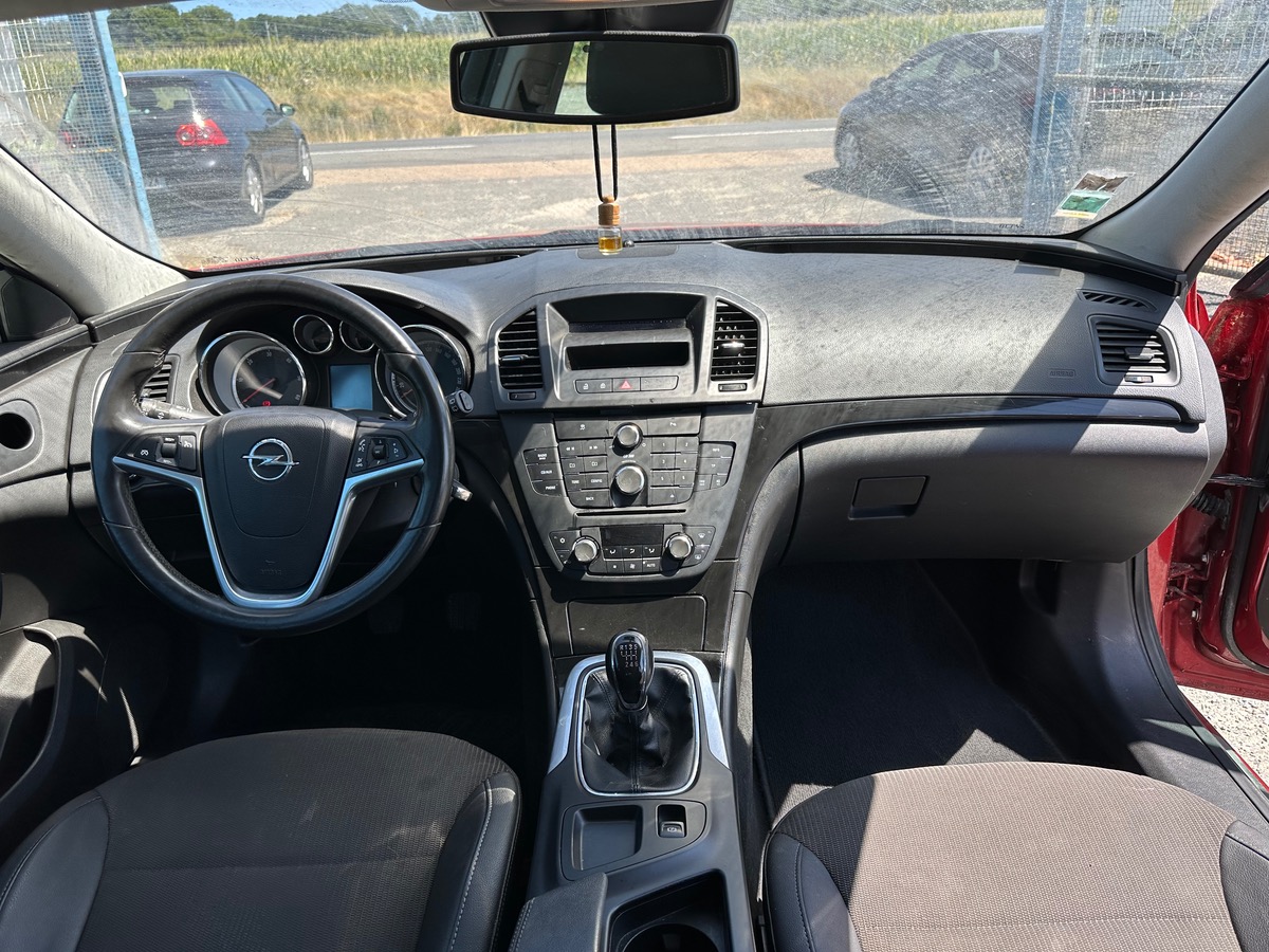 Opel Insignia 2.0 cdti 130cv