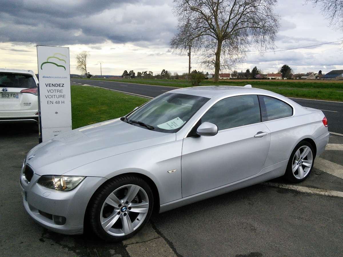 Bmw Série 3 325d 2.0  bva 197 CV sport design Origine française