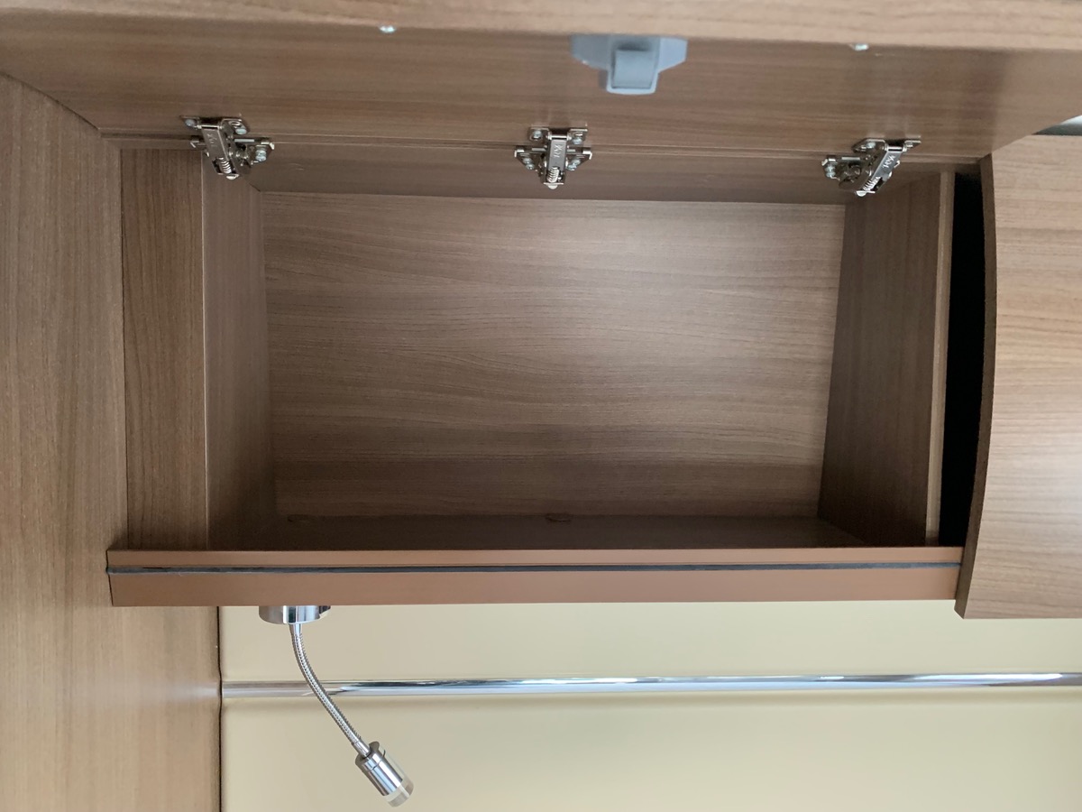 Ford Challenger 155 ch | 2,2 litres | GENESIS 288 EB Profilé | 3 Couchages | Caméra de recul