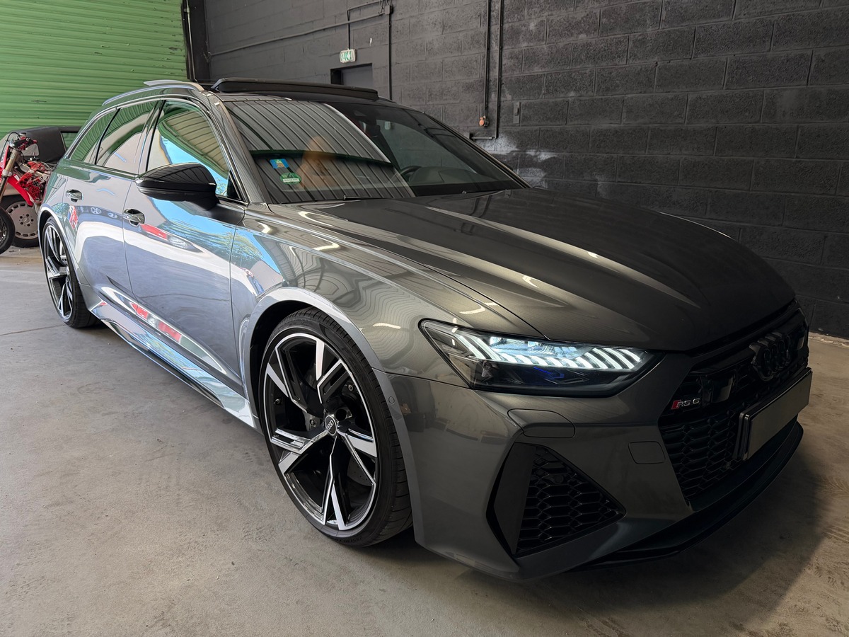 Audi RS6 Avant C8 4.0 V8 600ch FREIN CERAMIQUE / TOIT PANORAMIQUE / SIEGE AV CHAUFFANT VENTILE