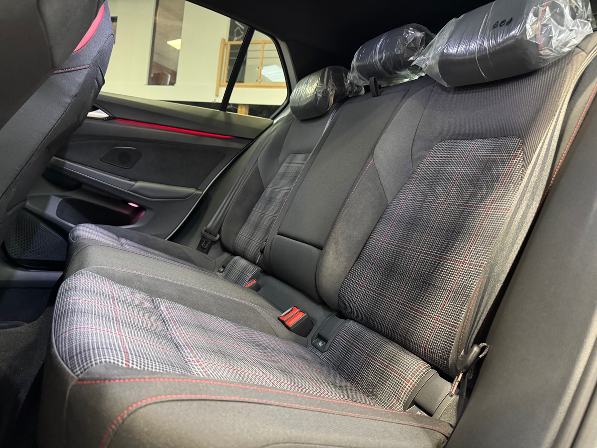 Volkswagen Golf 8 FL 2.0 TSI 265CV DSG7 GTI BERLINE /TO/UHD/H&K/CAM FULL MALUS INCLUS A
