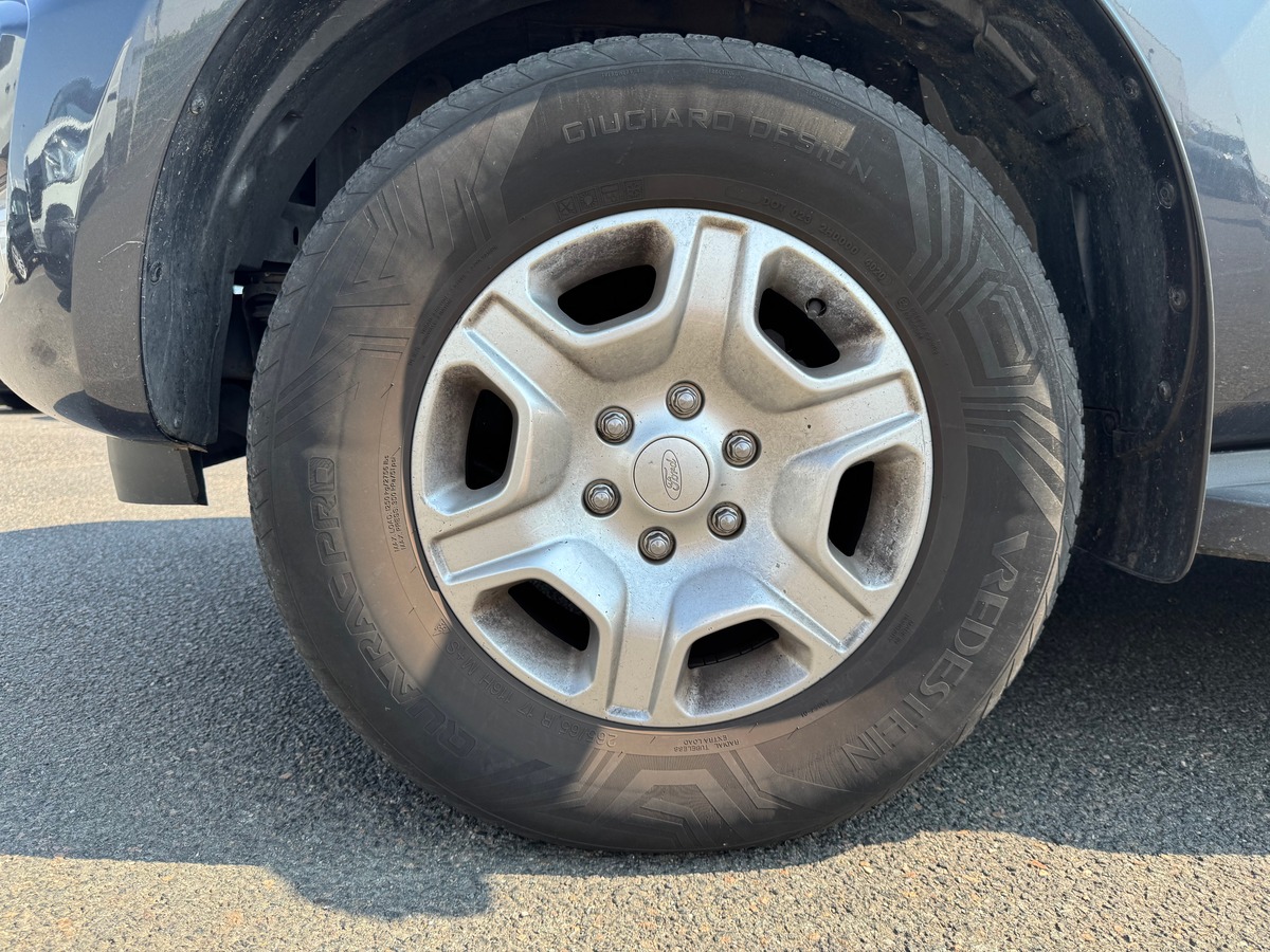 Ford Ranger 200 chevaux | Limited | Double Cabine | 5 places | GPS | Régulateur vitesse | Hard Top