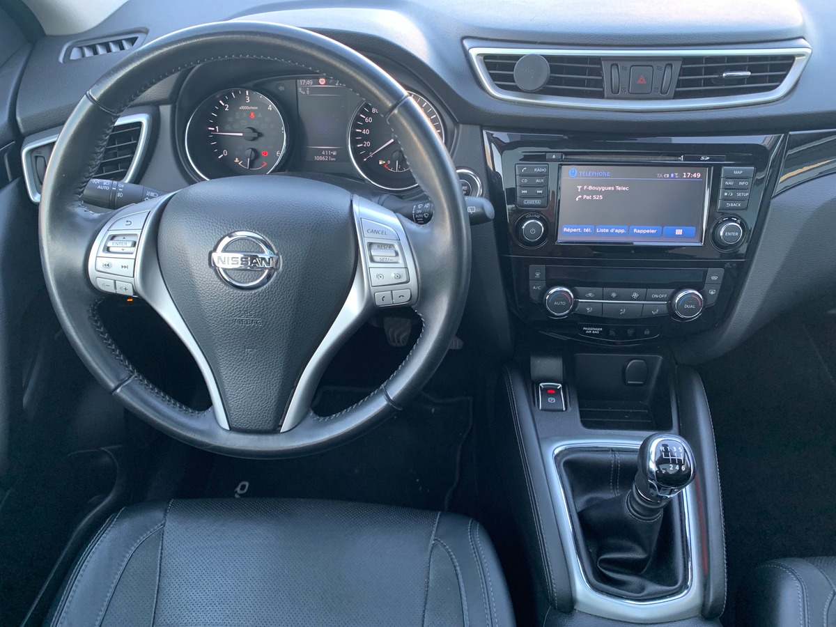 Nissan Qashqai 130 ch | Black edition | Caméra vue panoramique 360° | Toit panoramique | Jantes Alu