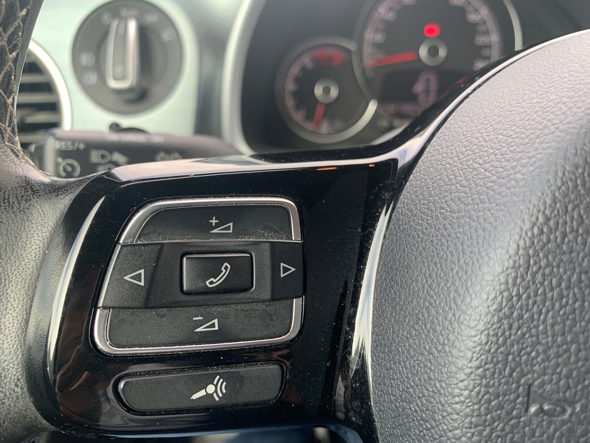 Volkswagen Coccinelle 105 ch | DENIM | GPS | Régulateur de vitesse | Écran tactile | Bluetooth