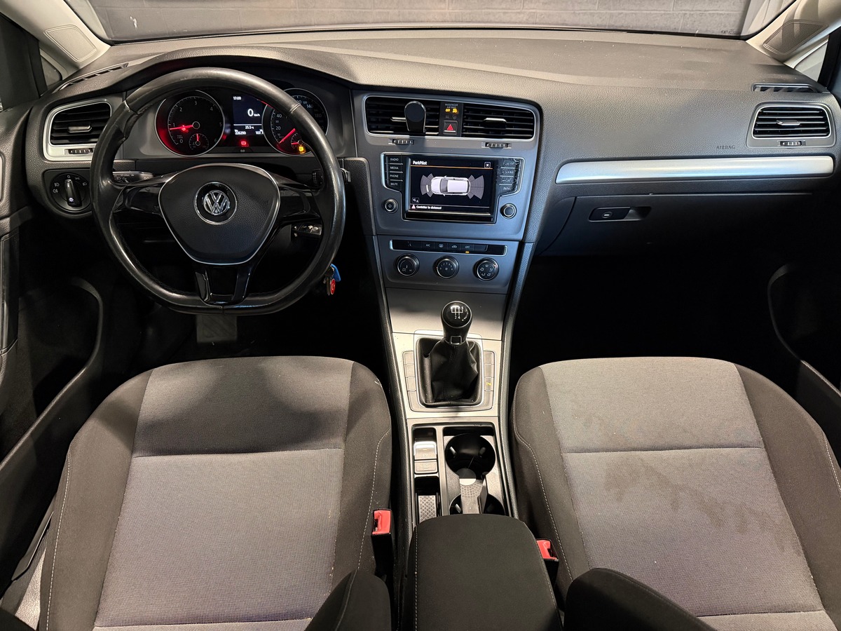 Volkswagen Golf 7 VII tdi 1.6 90ch Confortline