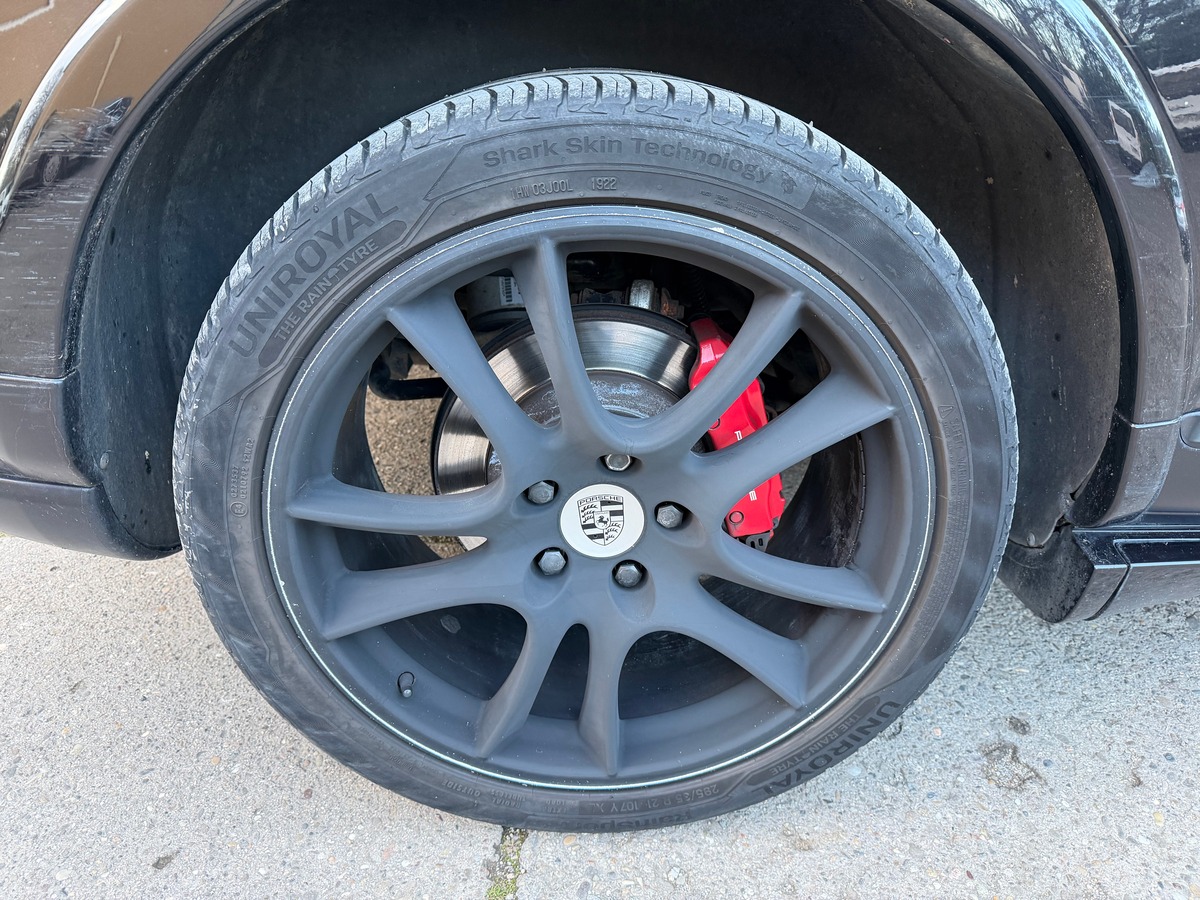 Porsche Cayenne GTS 4.8 V8 TIPTRONIC / TOIT OUVRANT / SIEGES AV CHAUFFANT / HAYON ELECTRIQUE