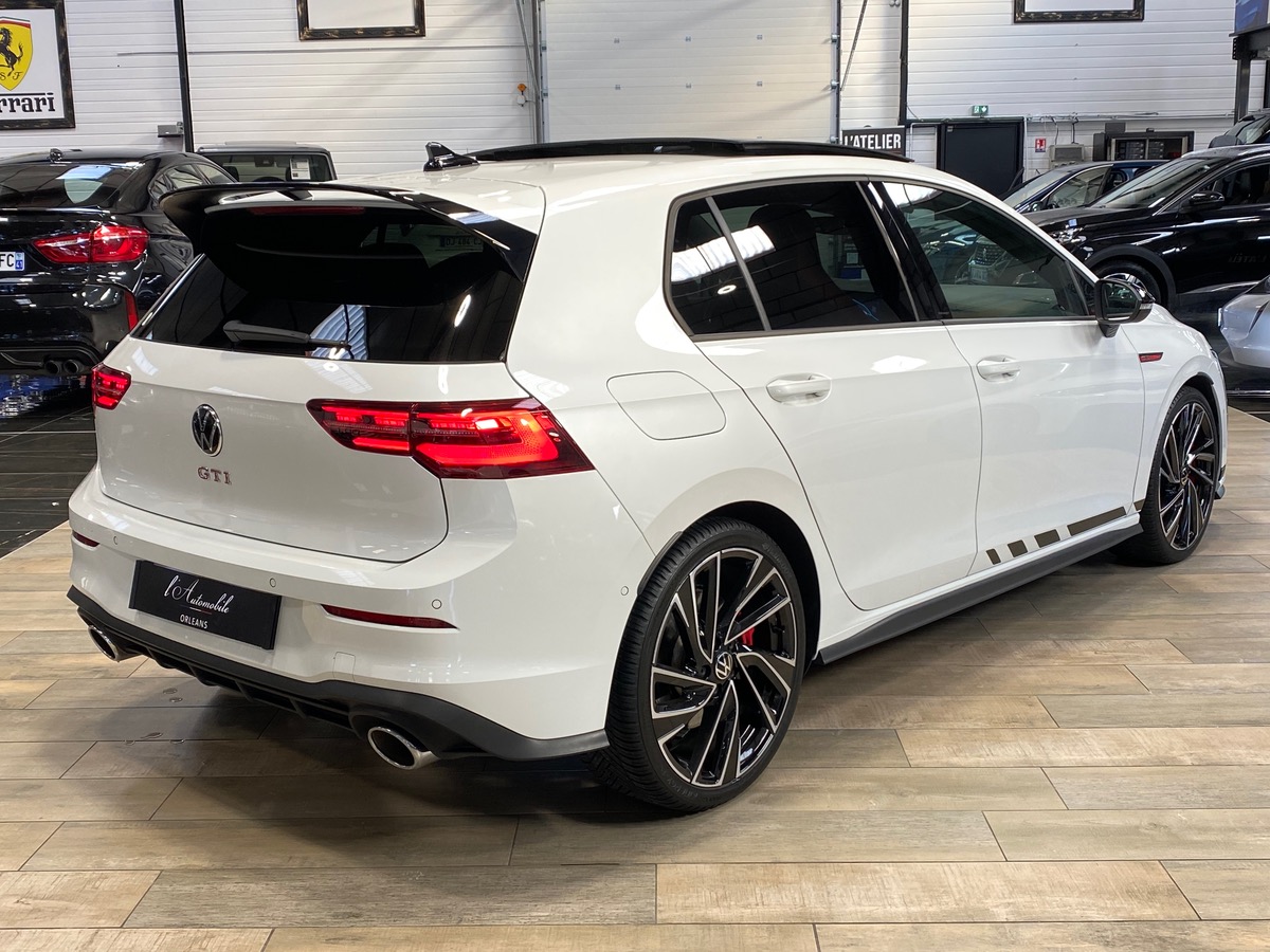 Volkswagen Golf 8 gti 2.0 TSI 300 CLUBSPORT TOE b