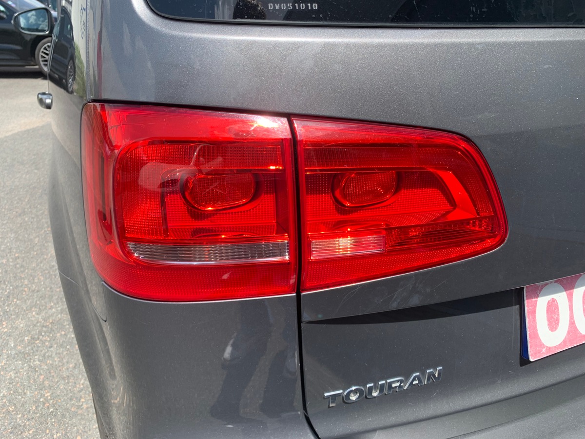 Volkswagen Touran 105 | Match | 7 Places | GPS | Régulateur vitesse | Bluetooth | Toit panoramique