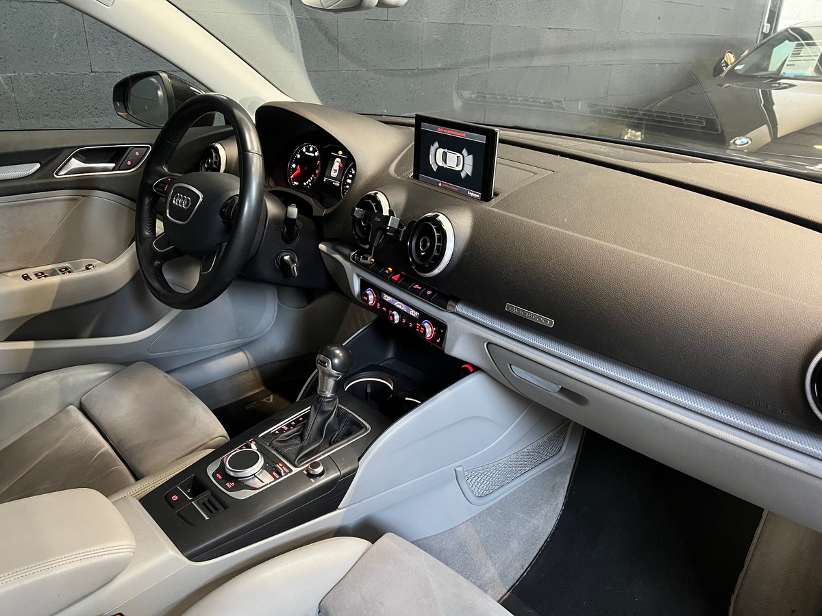 Audi A3 Sedan S-Line 1.8 TFSi Quattro