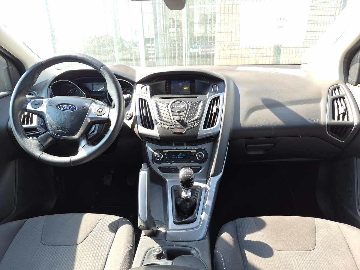 Ford Focus 1.6 150 ch TITANIUM