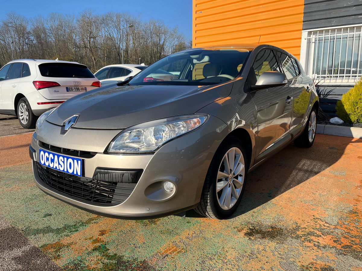 RENAULT Megane III 1.4 TCe 131 CH PRIVILÈGE