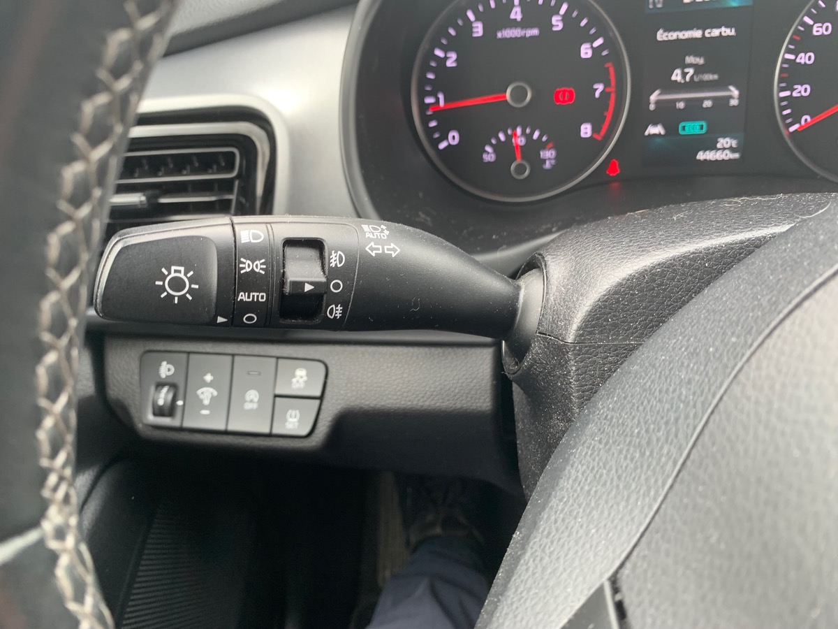 Kia Stonic 120 ch | Active | Caméra recul | Apple Car Play | Entretiens et Garantie constructeur