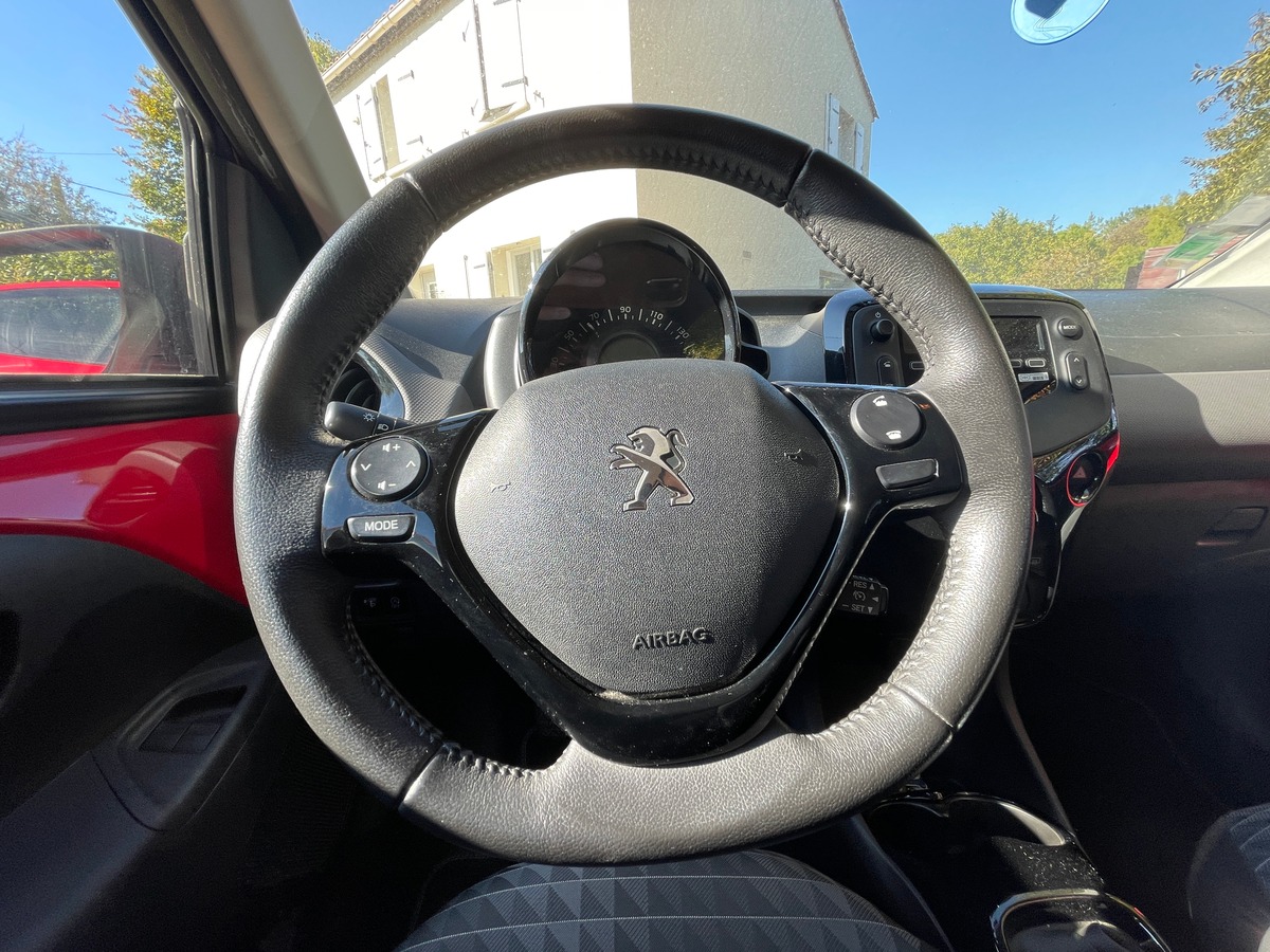 Peugeot 108 1.0 vti 72 ch version STYLE - 1 er main et Historique Complet