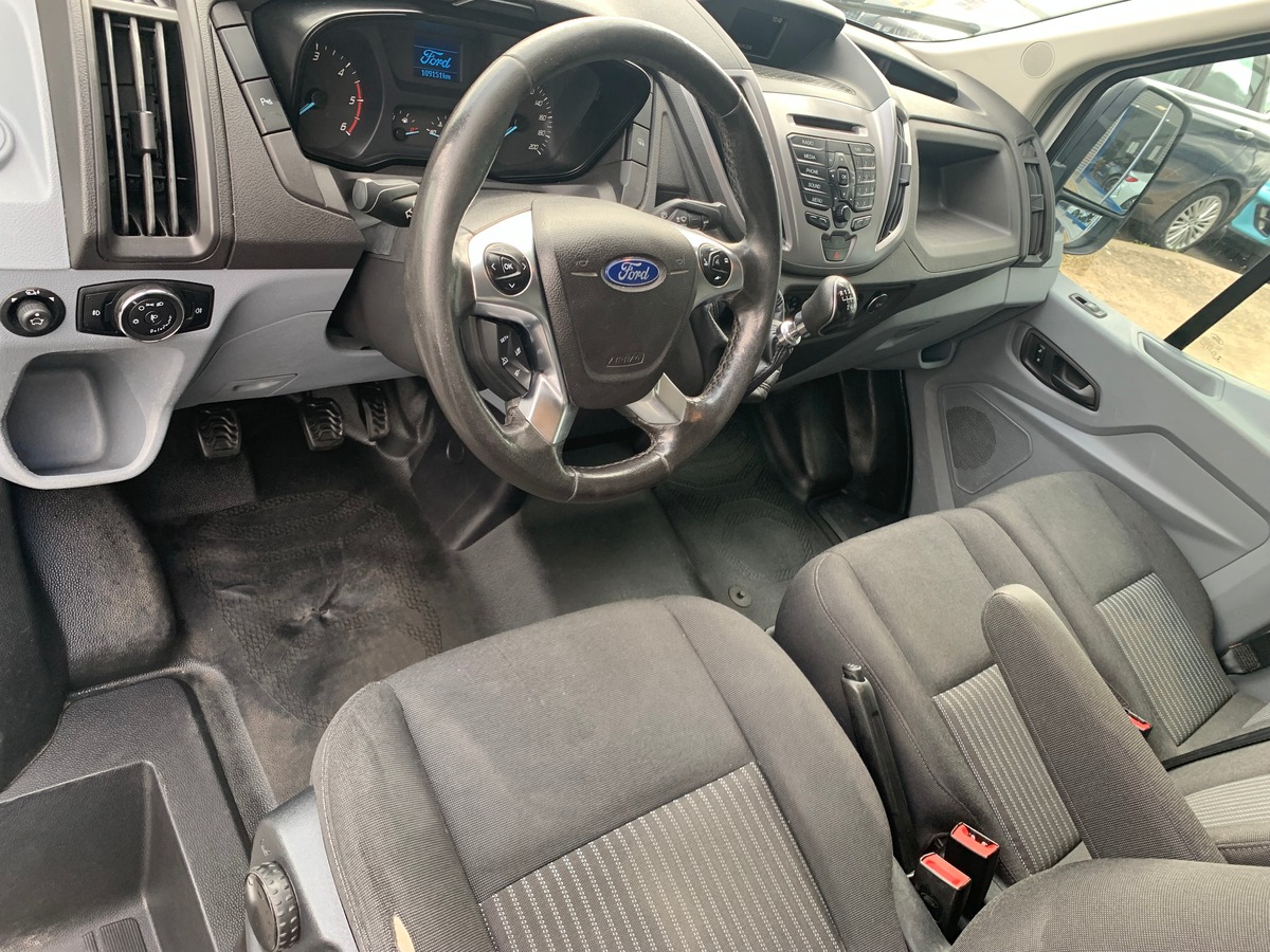 Ford TRANSIT 130 ch | Attelage | Régulateur de vitesse | Bluetooth | Plancher bois et latérale