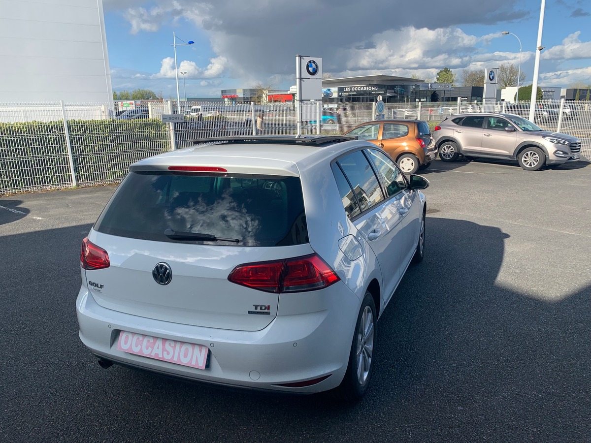 Volkswagen GOLF 7 105 ch | Confortline | Toit ouvrant | Régulateur de vitesse | Radar avant et arriére