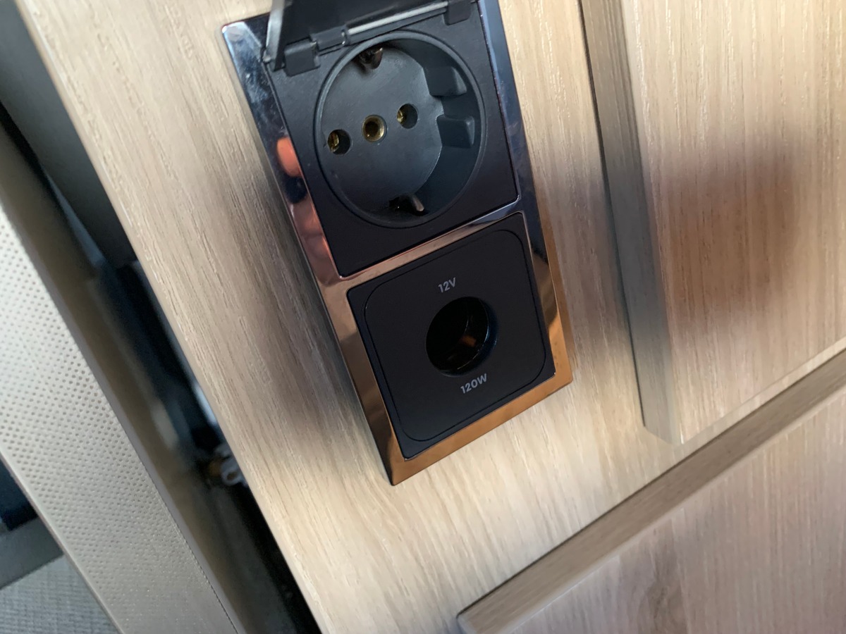 Ford CAMPEREVE 130 chevaux | Premiére MAIN | Cap Land | Caméra de recul | Apple car play