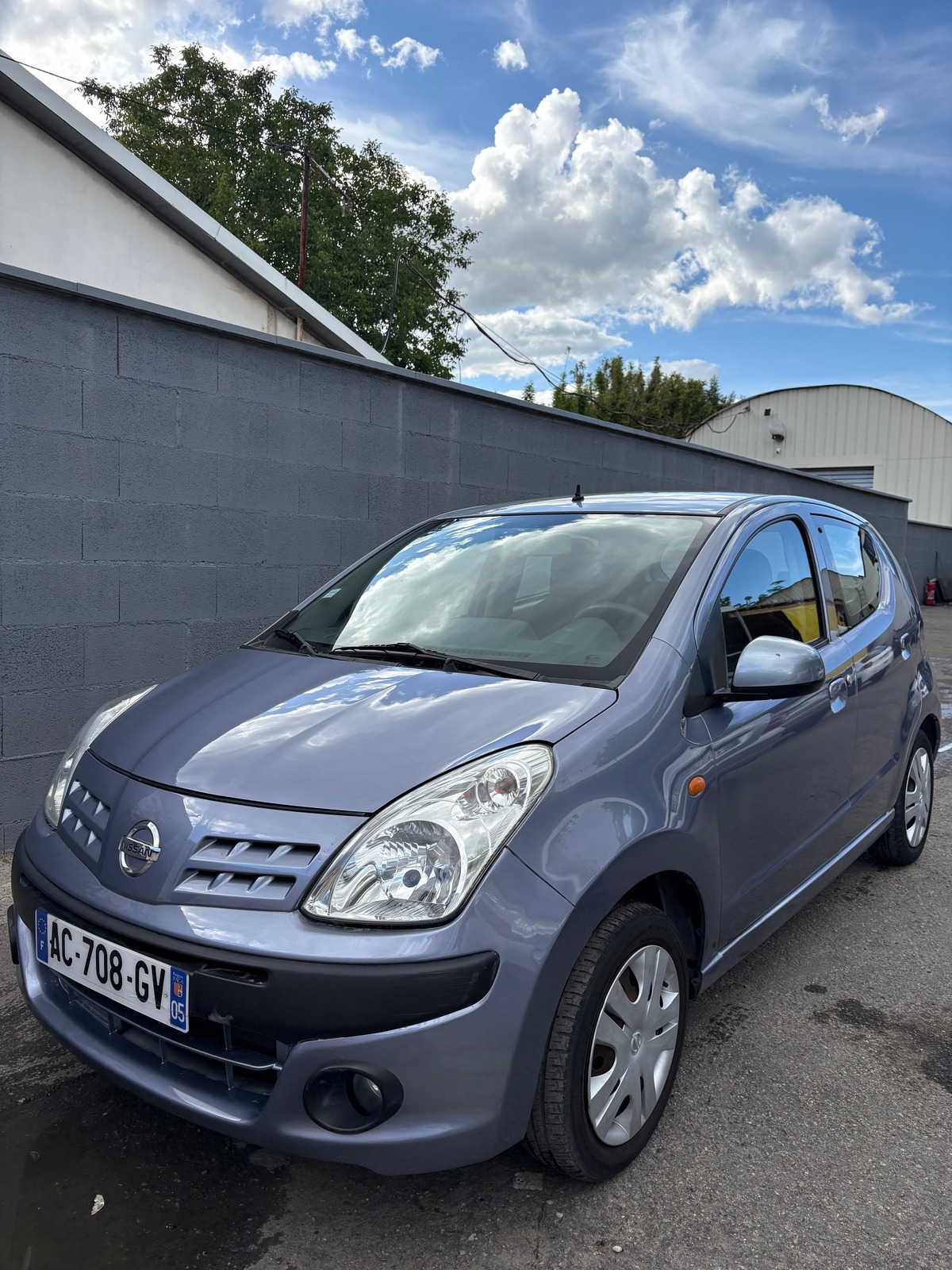 Nissan Pixo