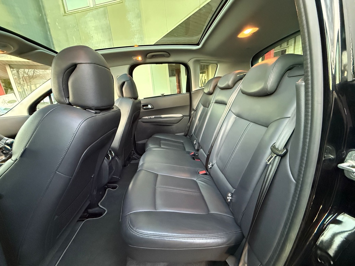 Peugeot 3008 1.6 HDI 115 CV Roland Garros 4XCBLeux