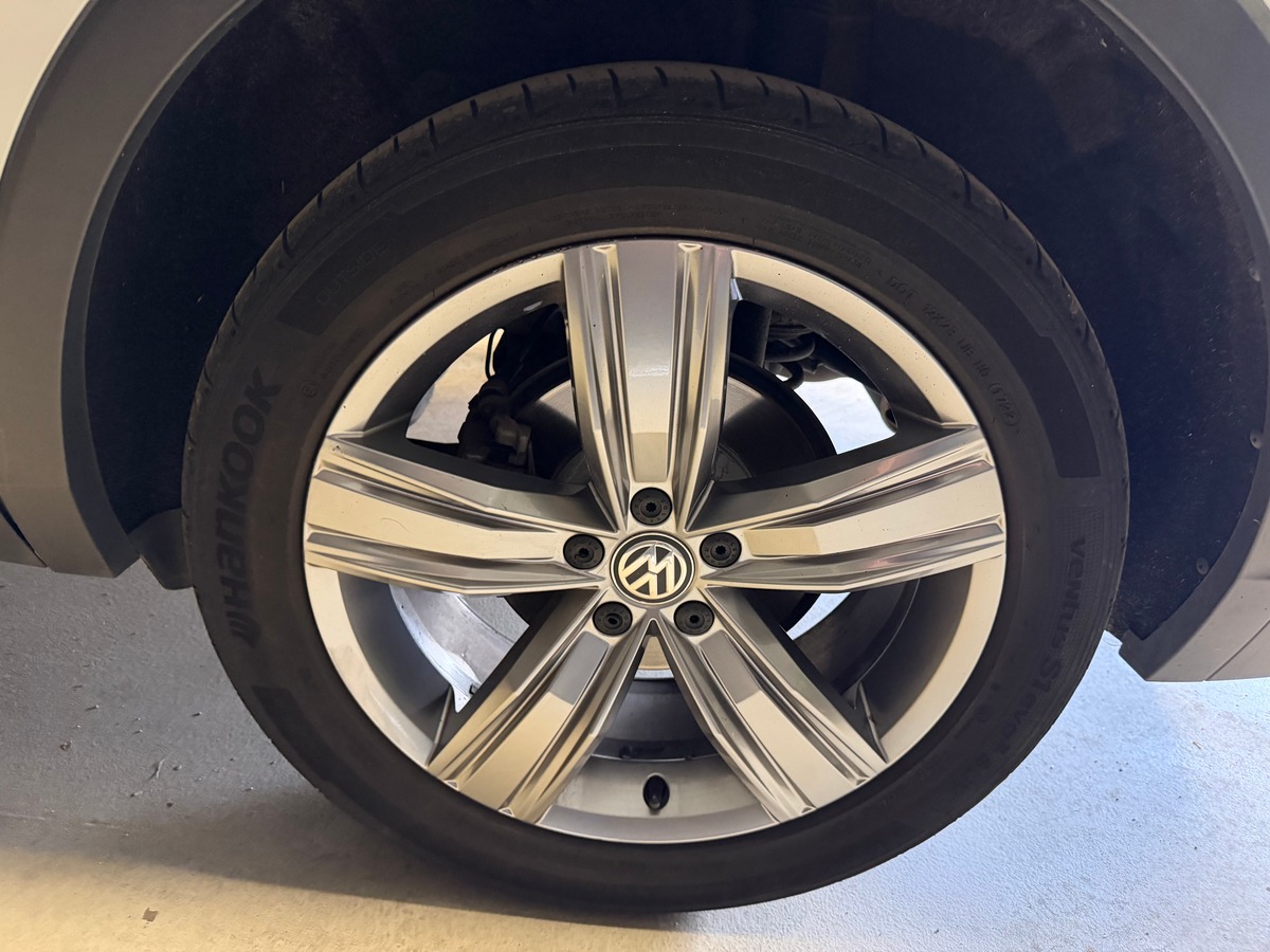 Volkswagen Tiguan ALLSPACE 2.0 tdi 4 MOTION CARAT FULL CockPit / Toit Panoramique Ouvrant