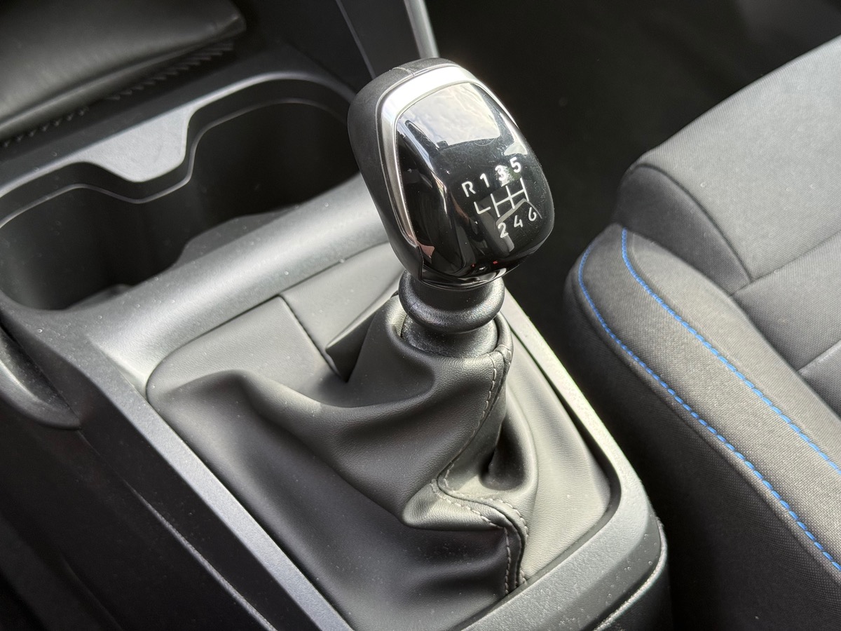 Citroën C3 IV 1.2 TURBO BVM6 100 cv
