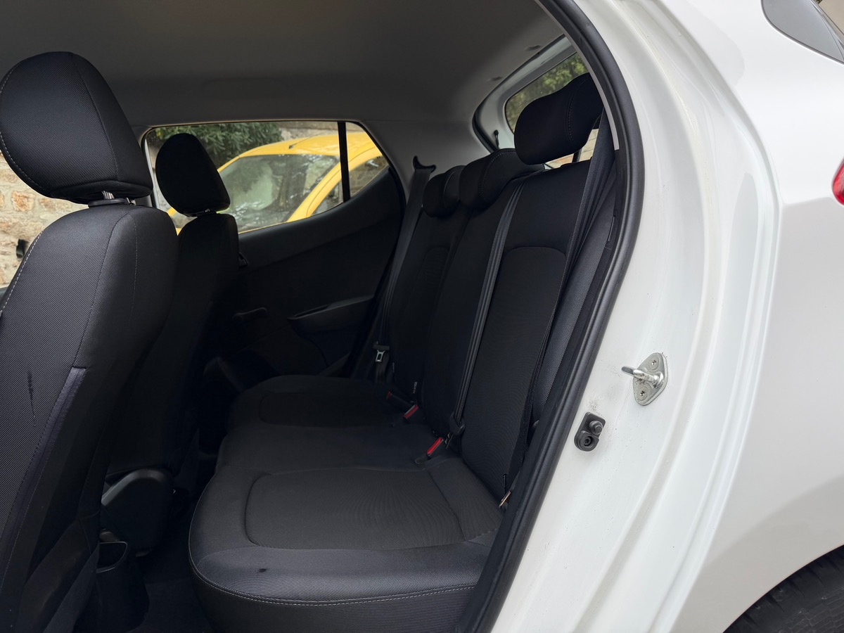 Hyundai i10 1.0 67 CV / 5 Portes / Phase 2 / Moteur à Chaine