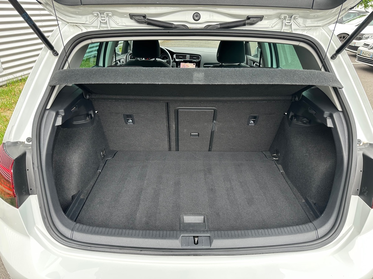 Volkswagen Golf VII 1.5 TSI EVO 150 ch | Carat | Régulateur adaptatif | Pack sport R-Line extérieur