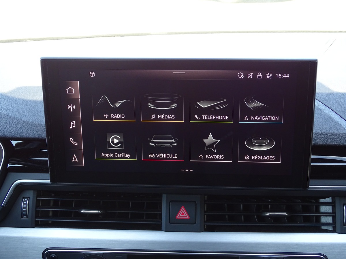 Audi A4 V (3) 35 TDI 163 Ch S-LINE S-TRONIC PACK  BRILLANCE  NOIR AUDI EXCLUSIVE
