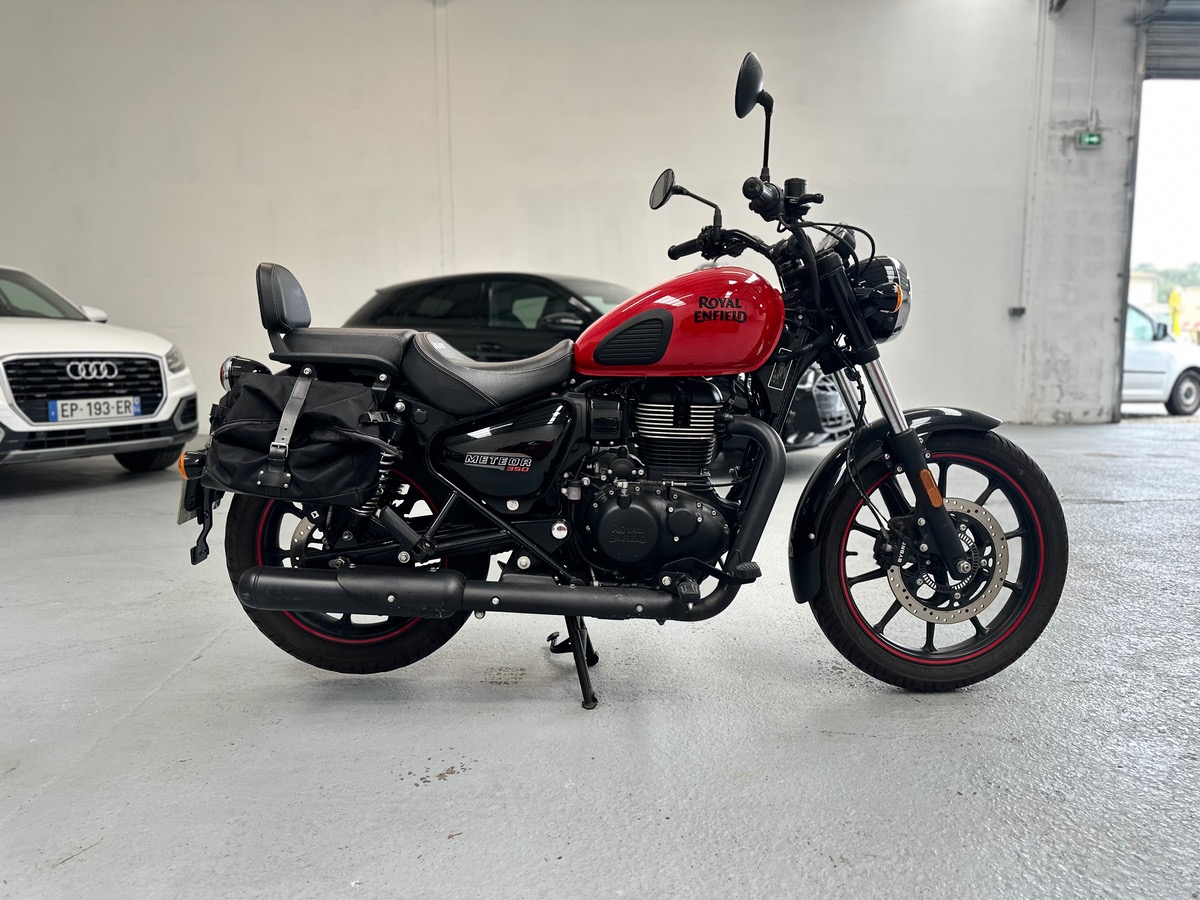 ROYAL ENFIELD Super Meteor 350 Meteor (pas Super Meteor)