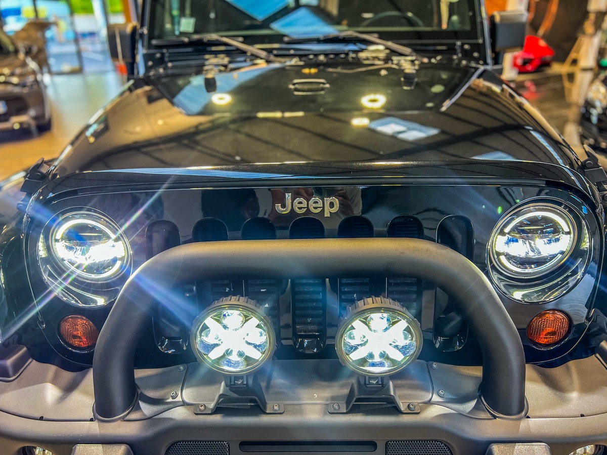 Jeep Wrangler JK 2.8 CRD 200 ch 4WD S&S SAHARA /Rugged Ridge/