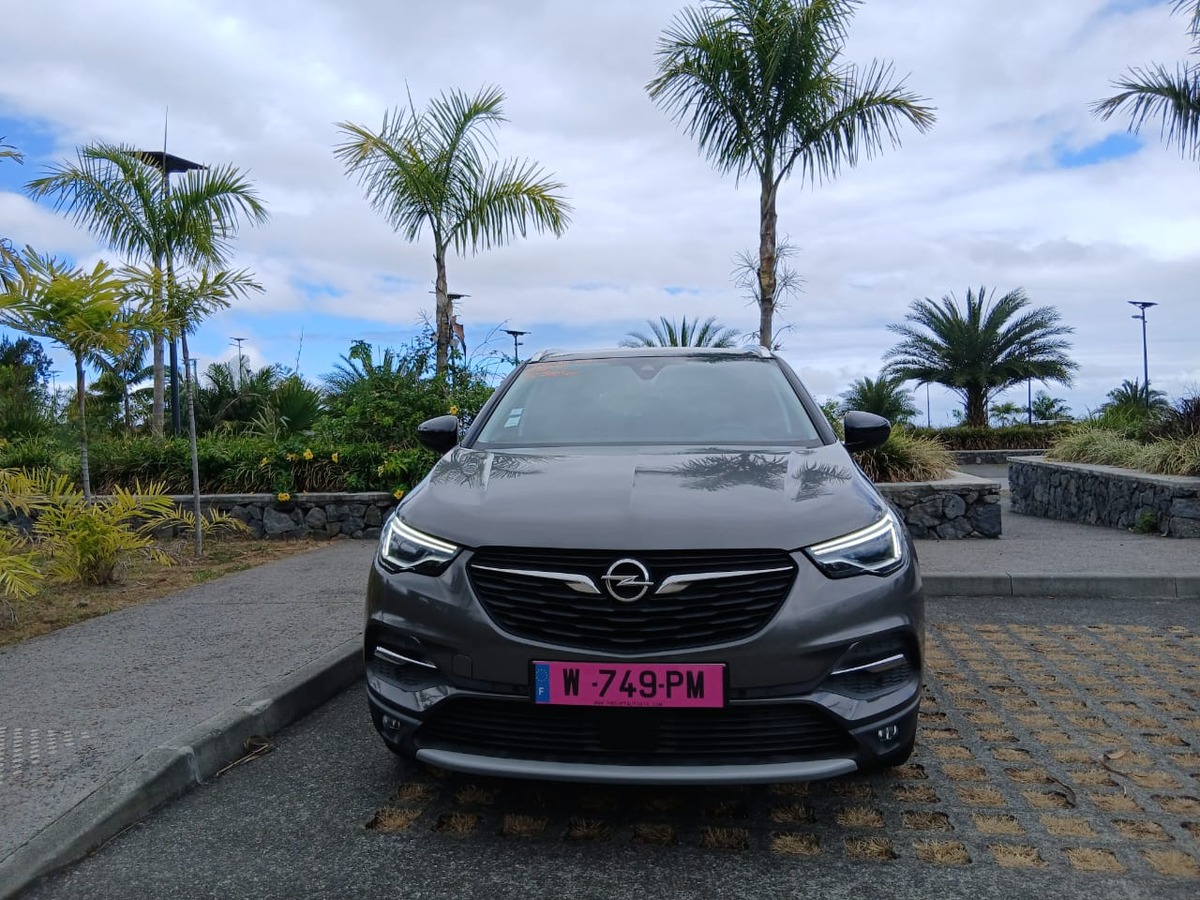 Opel GT GRANDLAND X TURBO ESSENCE 130CV