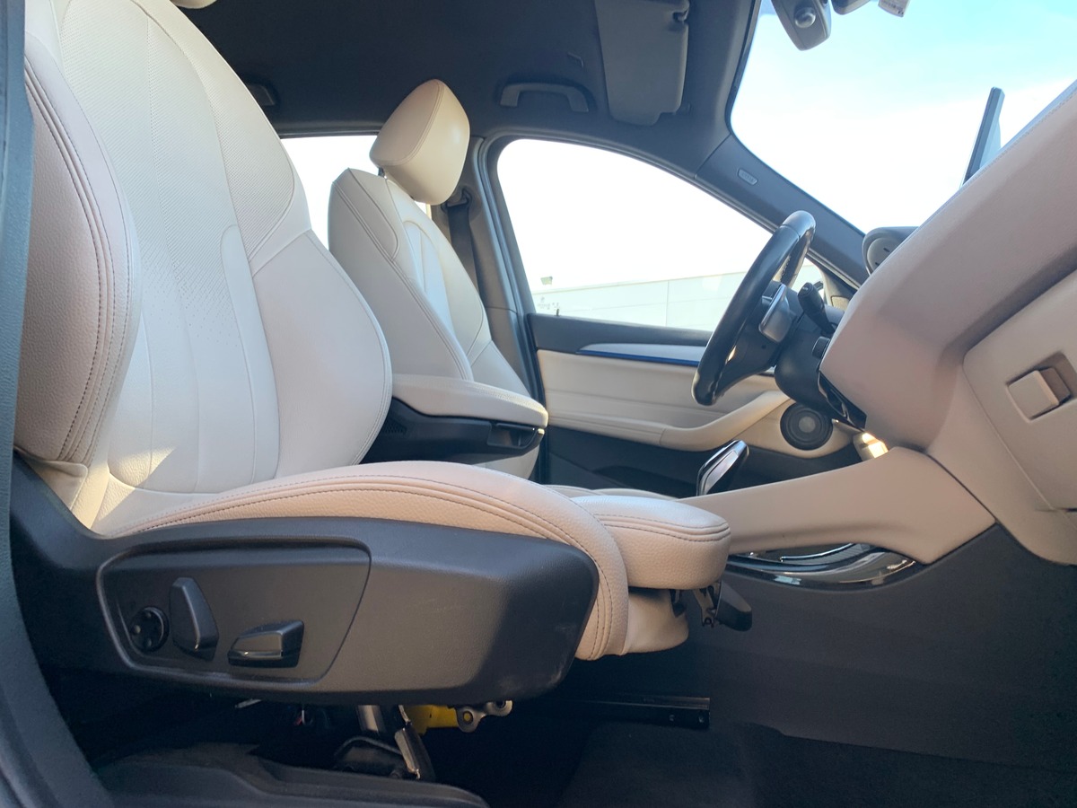 Bmw X1 192 chevaux | sDRIVE 20iA | M Sport | Caméra de recul | Harman Kardon | Attelage amovible