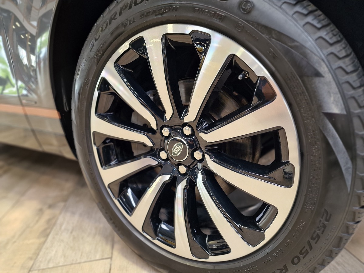 Land-Rover Range Rover Velar 2.0 D240 SE R-DYNAMIC TO/MERIDIEN/JA 20 D