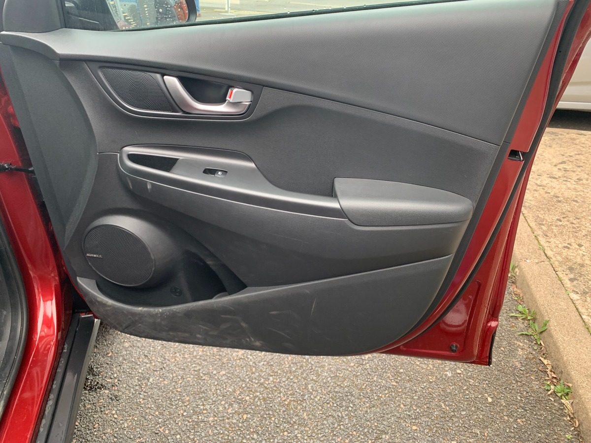 Hyundai Kona 136 | Creative | Caméra recul | Affichage tête haute | Assistance maintien trajectoire