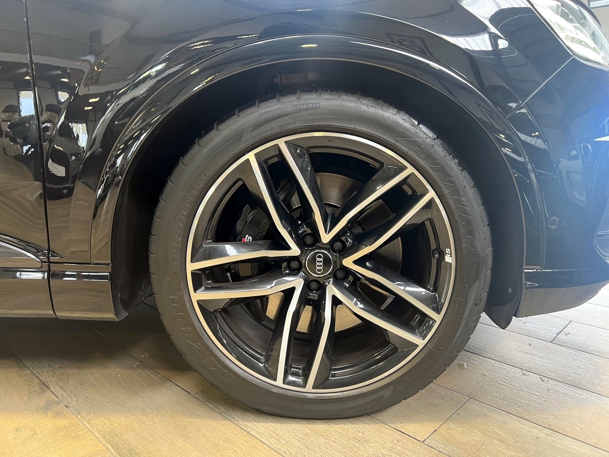 Audi SQ7 II QUATTRO 7 places 4.0 V8 TDI 435 TIPTRONIC8