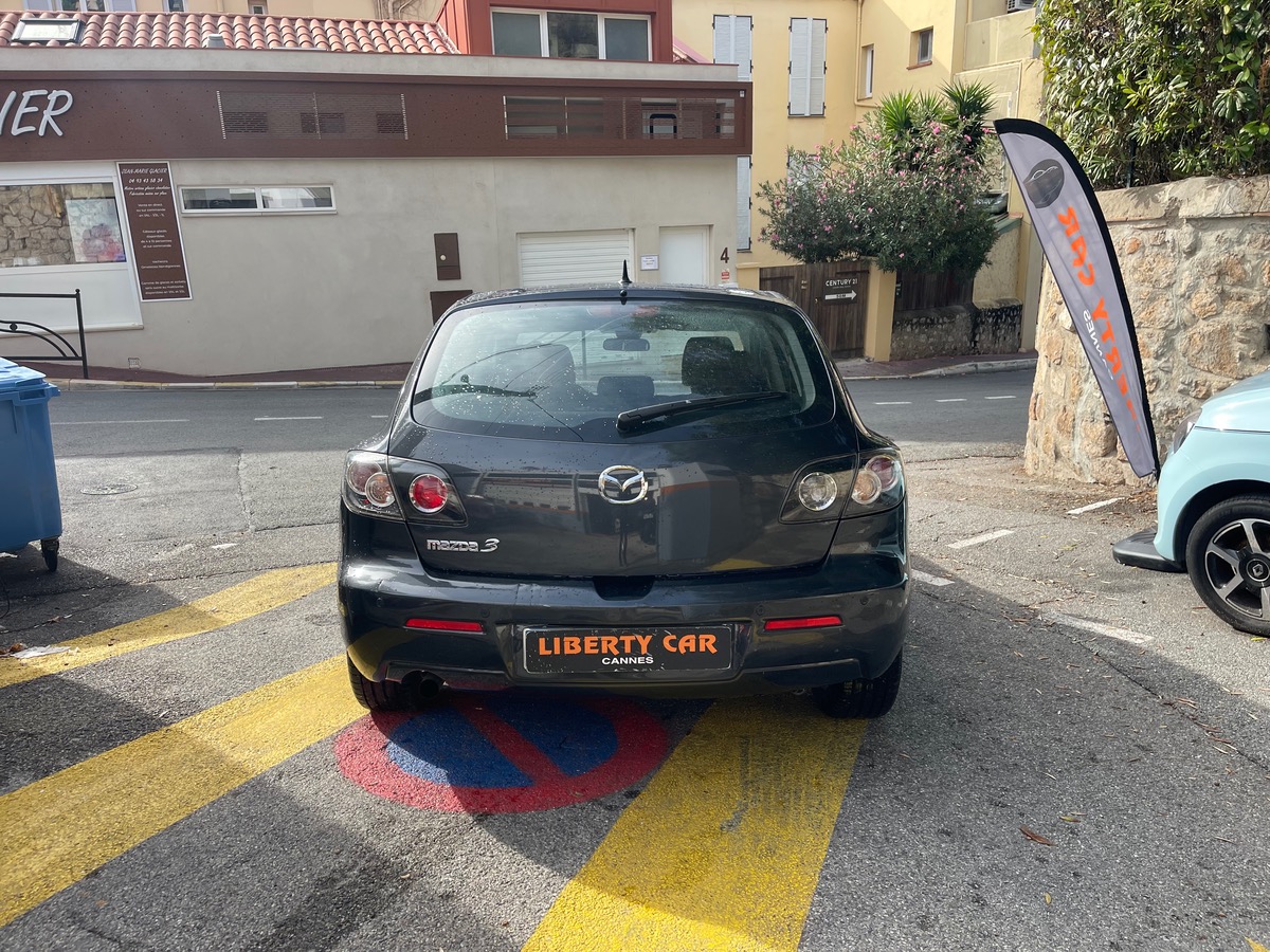 Mazda 3 1.6 i 105 CV / Phase 2 / 5 Portes / Boite Auto /