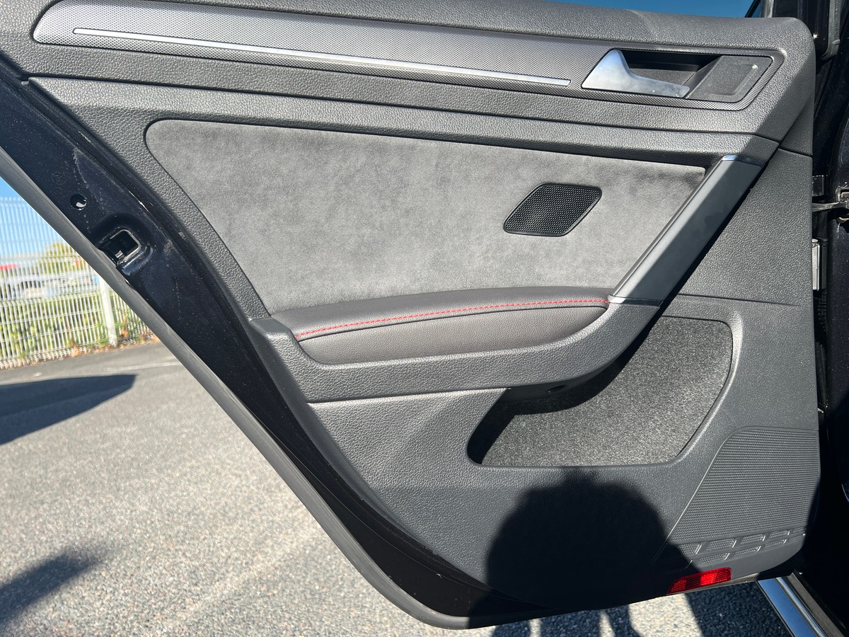 Volkswagen Golf GTI TCR | Stage 1 | Régulateur | Sièges chauffants | GPS | Ligne compléte Akrapovic