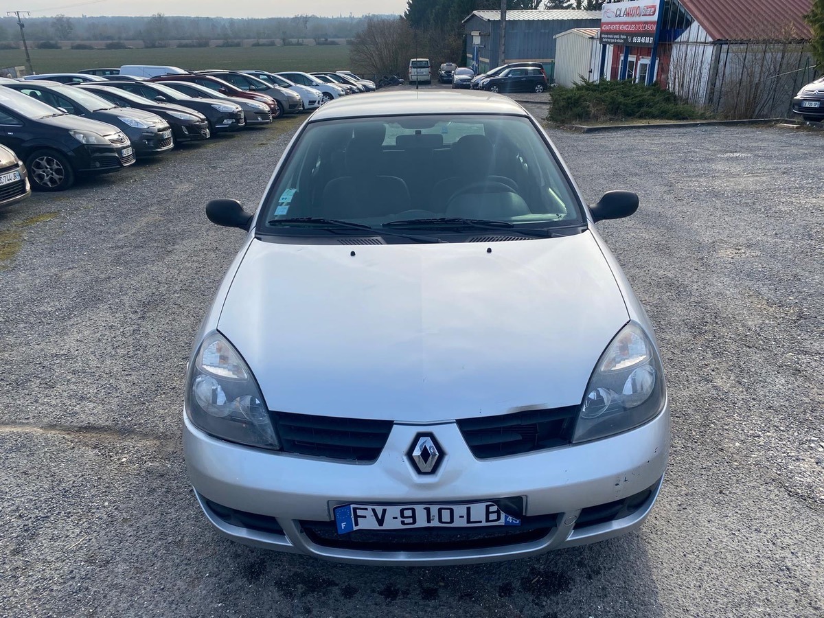 RENAULT Clio 1.5 dci campus 152165km garantie 03 mois 