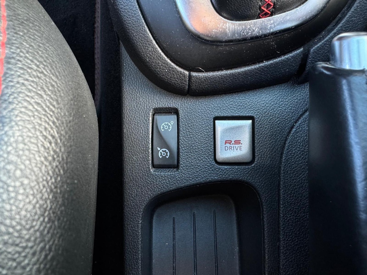 RENAULT Clio RS TROPHY