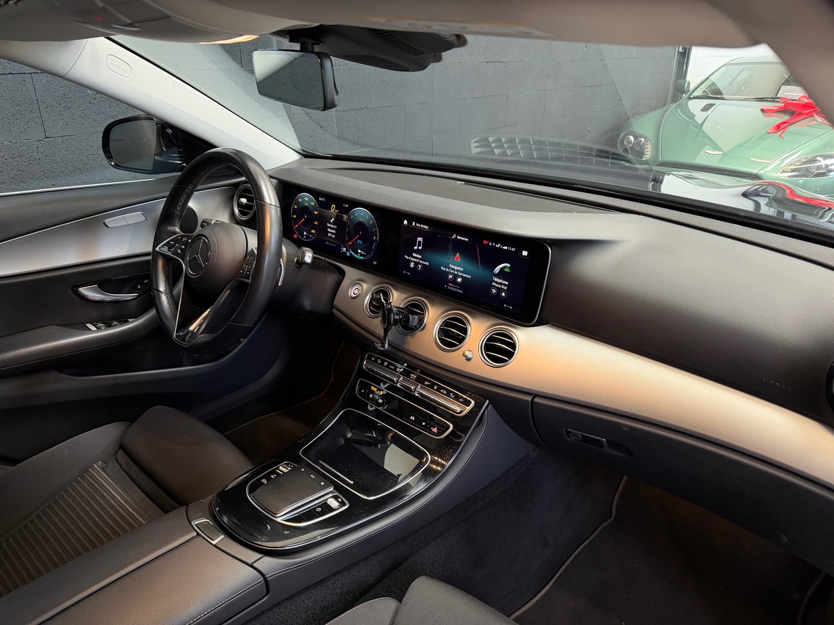 Mercedes Benz CLASSE E 300 e 2.0 i 16V 320 EQ Power 9G-TRONIC 211 cv Boîte auto